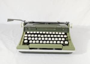 lot 164 image: Vintage Sears Newport Portable Manual Typewriter