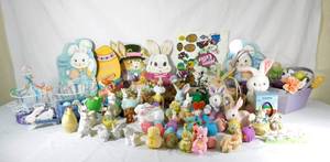 lot 168 image: Vintage and Modern Easter Items