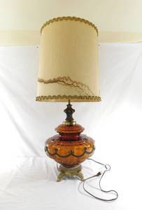 lot 2 image: Vintage Chilo 43 inch Brass Lamp