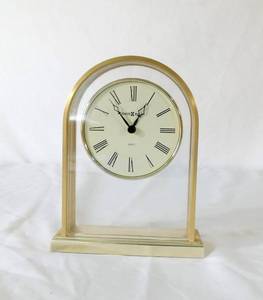 lot 174 image: Vintage Brass and Glass Howard Miller Clock