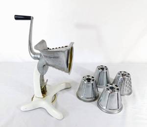 lot 263 image: Vintage Wear Ever Grinder or Salad Maker