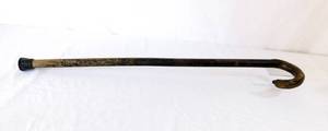 lot 224 image: Vintage 33 Inch Wood Cane