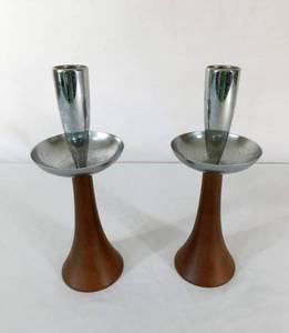 lot 284 image: Vintage Set of 2 Faux Wood and Chrome Candle Holders