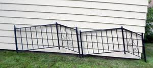lot 189 image: Large Vintage Wrought Iron Stair Railings