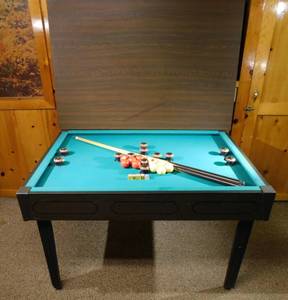 lot 12 image: Vintage Frederick Willys Bumper Pool Table with Accessories