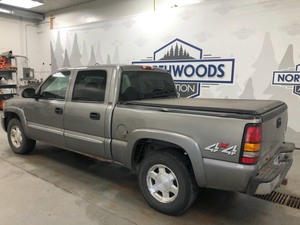 2006 GMC Sierra SLE 4x4 -No Reserve-