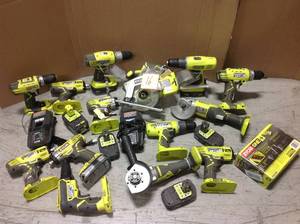 Large lot of assorted Ryobi 18V Cordless tools and some batteries in very good condition Drills, Impacts, Grinders, saws..