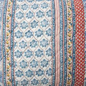 lot 19 image: Sarita Multicolored Geometric Cotton Voile FullQueen Quilt, 50299Q-FQ-MULTI - NEW
