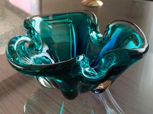 lot 6 image: Retro Art Glass Candy DishAsh Tray