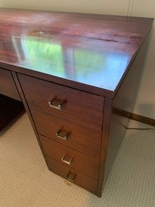 lot 38 image: Gorgeous Vintage Solid Wood Desk w Drawers