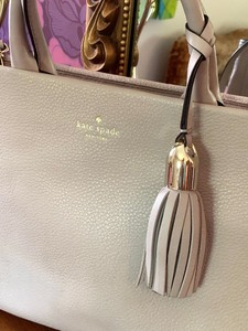 lot 88 image: Kate Spade Leather Handbag