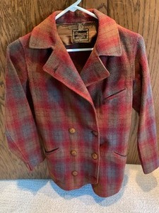 lot 102 image: Vintage Wool Coat