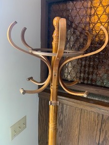 lot 111 image: Coat Rack