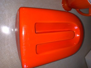 lot 184 image: Vintage Orange Westinghouse Refridgerator Dish and Creamer