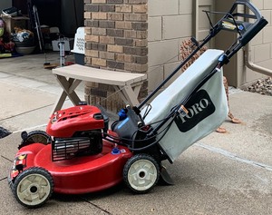 lot 199 image: Toro Lawn Mower