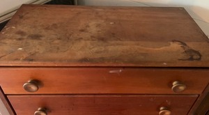 lot 195 image: Wood Six Drawer Dresser