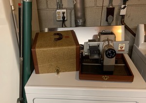 lot 208 image: Vintage Projector and Screen