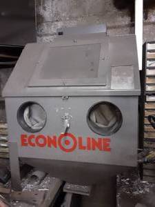 lot 21 image: Econoline Blasting Cabinet