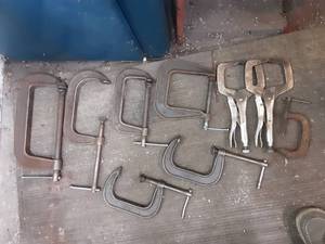 lot 39 image: Lot Of Clamps