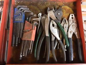 lot 72 image: Contents Of Tool Box Drawer Pliers, cutters, Allen Wrench Sets