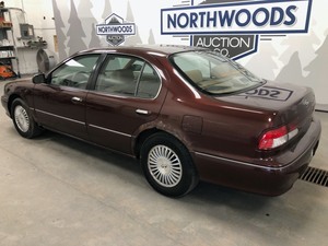 1998 Infiniti I30 -No Reserve-