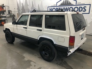 2000 Jeep Cherokee Sport 4x4 -No Reserve-