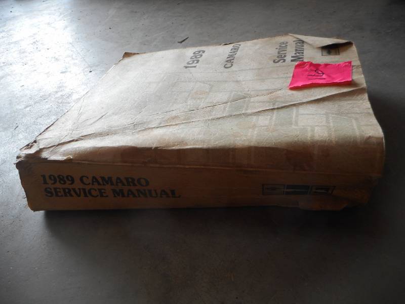 lot 16 image: 1989 Camaro Service Manual