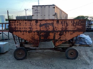 lot 3 image: Minnesota 250 Grain Trailer