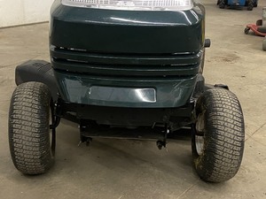 lot 8 image: Craftsman Lawn Tractor