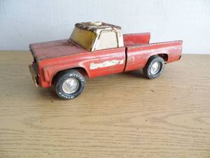 lot 8 image: Nylint Pickup