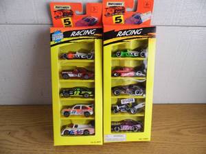 lot 14 image: Lot of 2 Matchbox Car Sets