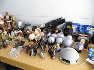 lot 35 image: Large Lot of Star Wars Toys