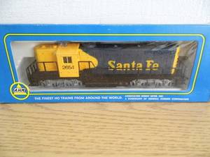 lot 49 image: HO Train Car