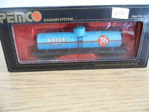 lot 57 image: HO Train Car