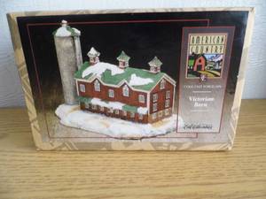 lot 105 image: Ertl American Country Barn