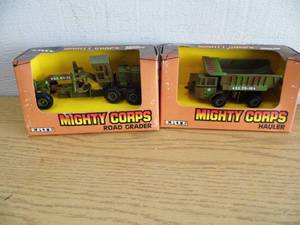 lot 113 image: Lot of 2 Ertl Might Corps Vehicles
