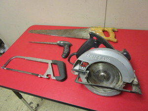 lot 208 image: SKILSAW 7 14 CIRCULAR SAW, HAND SAWS