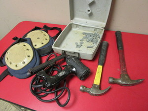 lot 215 image: DUO-FAST ELECTRIC TACKER, KNEE PADS, HAMMERS