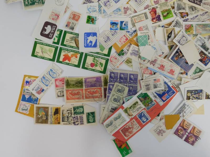 lot 203 image: Collectible Stamps