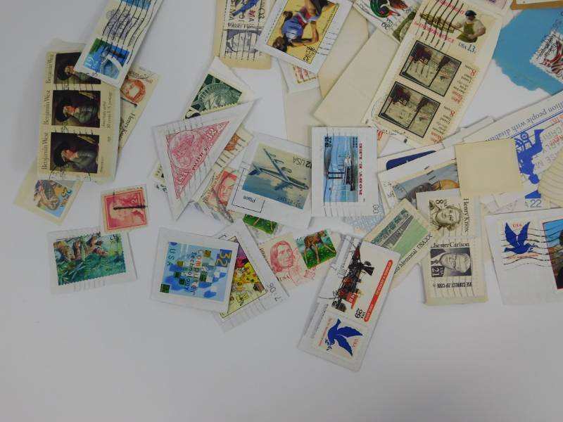 lot 206 image: Collectible Stamps