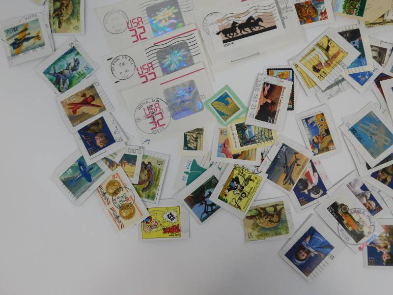 lot 209 image: Collectible Stamps