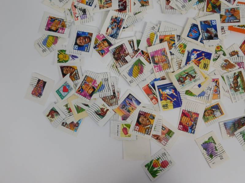 lot 219 image: Collectible Stamps