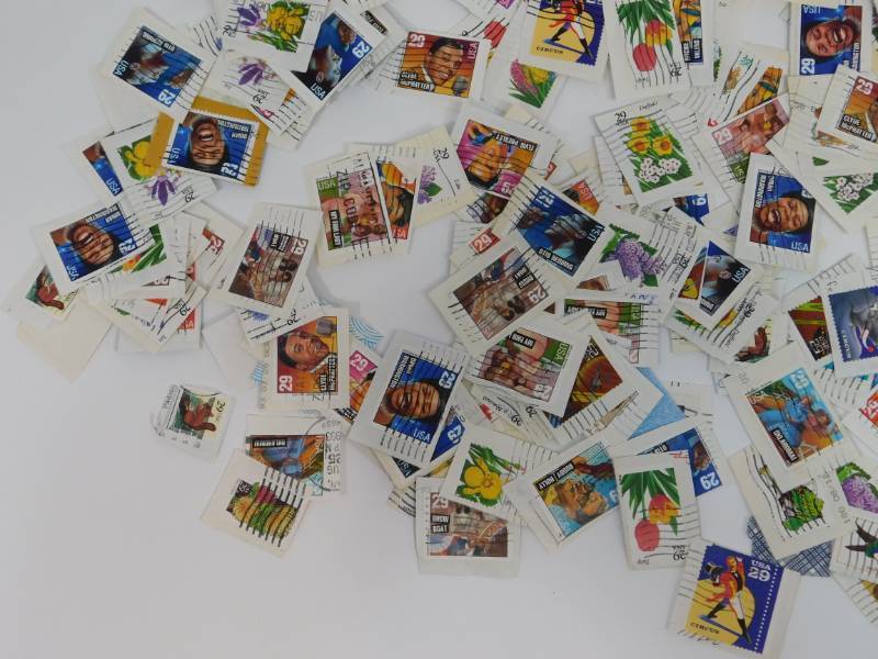 lot 222 image: Collectible Stamps
