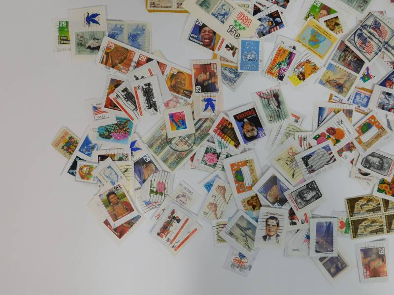lot 237 image: Collectible Stamps