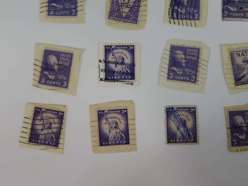 lot 250 image: Collectible Stamps