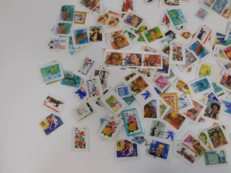 lot 238 image: Collectible Stamps