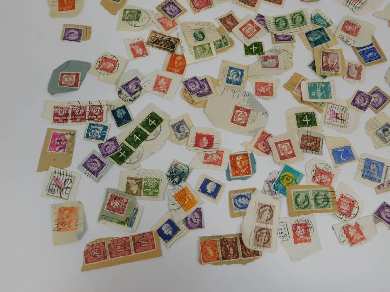 lot 241 image: Collectible Stamps