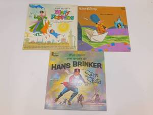 lot 31 image: 3 Walt Disneys Record Albums