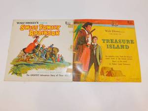 lot 32 image: 2 Walt Disney Record Albums