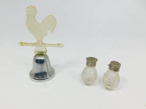 lot 38 image: Misc Items